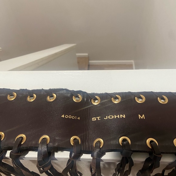 Vintage ST JOHN BROWN COWHIDE LEATHER BELT